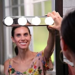 Studio Glow Light | Battery Powered Makeup Light Studio Glow | Make Up Light | Super Bright 4 LED Bulbs