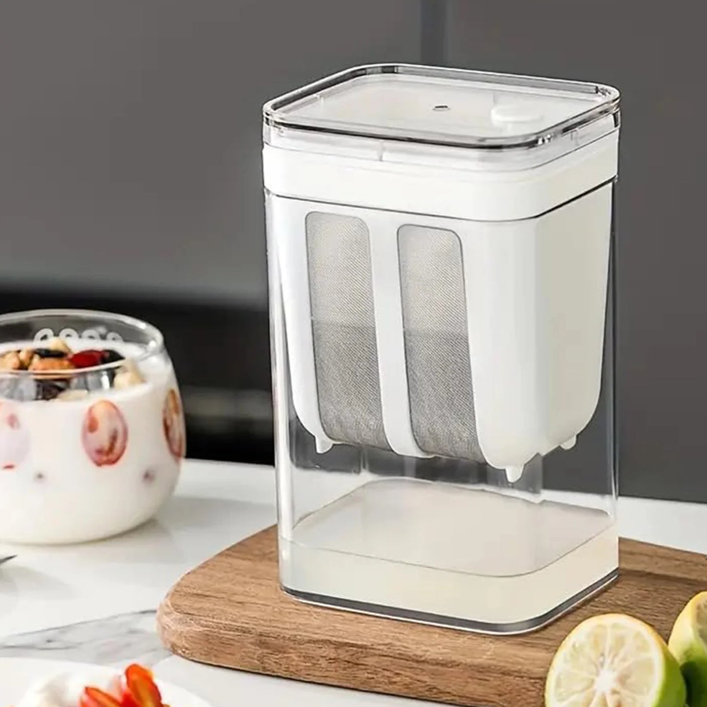 2-in-1 Multifunctional Yogurt Strainer with Storage Container – 1100 ml
