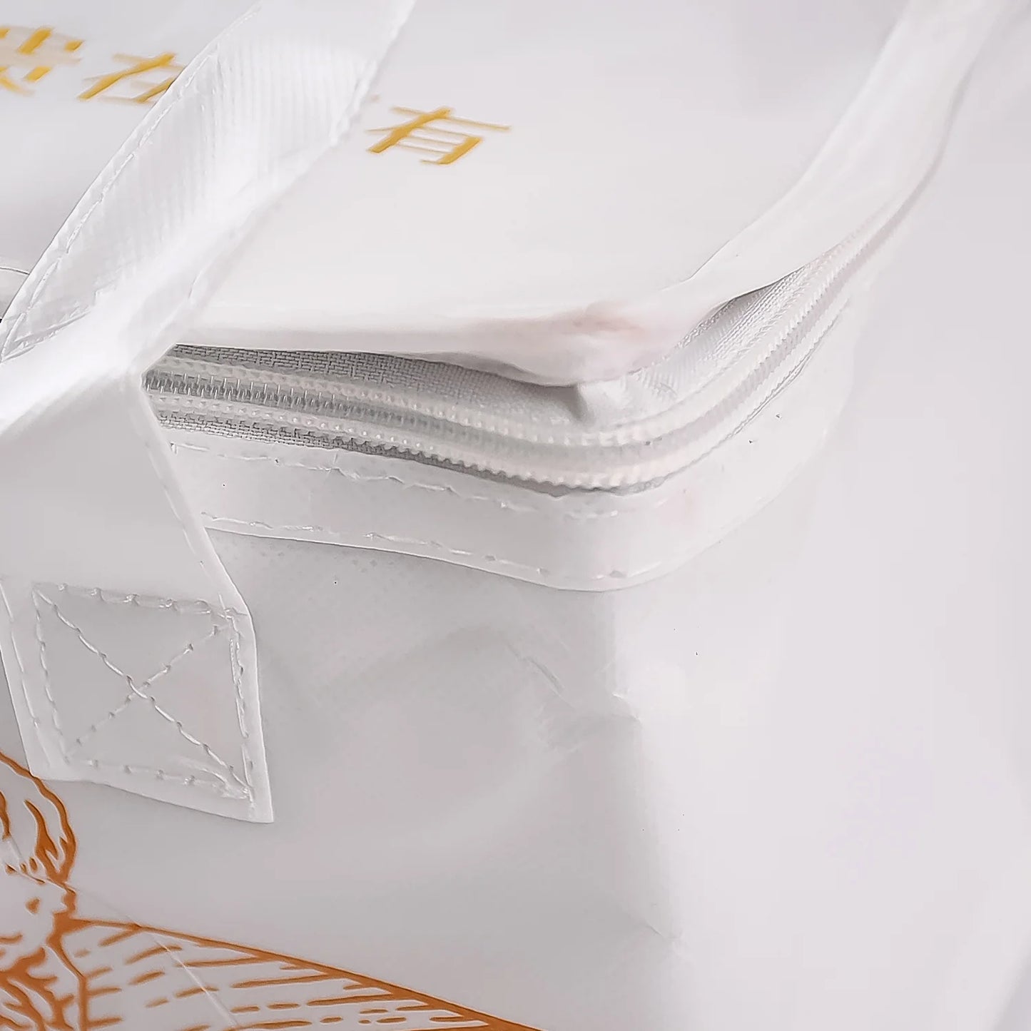 Insulated Thermal Lunch Bag with Foil Lining – Reusable Cooler Tote