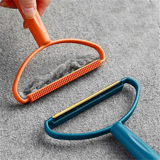 2-In-1 Portable Lint Remover – Long-Handle Brush & Sticky Roller For Clothes, Furniture & Carpets